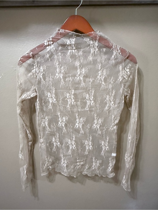 Tops - Set of 2 Vintage-Style Floral Lace Mesh Long-Sleeve Tops in Cream and Grey